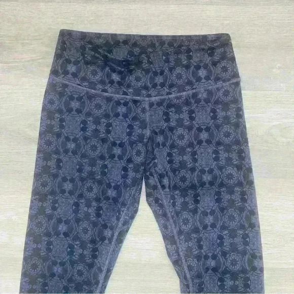 Lululemon Wunder Under Pant *Full-On Luon
Mini Prisma Nightfall Black Grape sz4 - Picture 10 of 16
